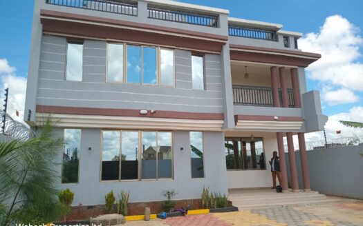 7-Bedroom House with DSQ for Rent/Sale – Syokimau (Parliament Road)