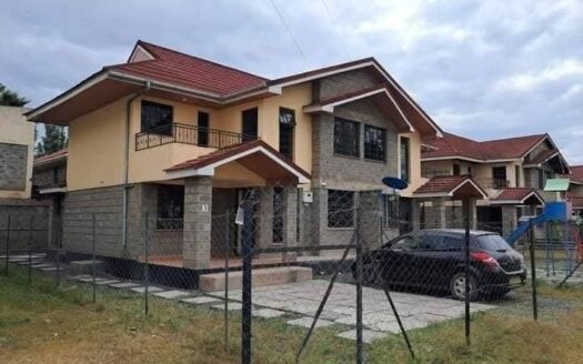 4 Bedroom Master En-suite Townhouse – For Rent & Sale in Syokimau, Community Road