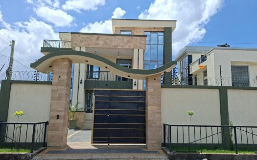 5 BEDROOMS FLAT ROOF ALL ENSUITE WITH A DSQ FOR SALE