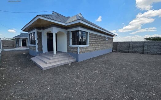 3-Bedroom Bungalow for Sale in Kitengela – Yukos 📍 1.5km from Namanga Road