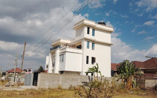 Newly Built 5-Bedroom Master En-Suite House to Let – Syokimau (Rim House Area)